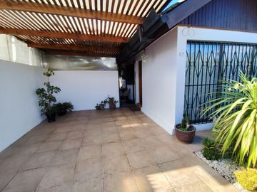 Se vende casa de 3 dormitorios en Linares