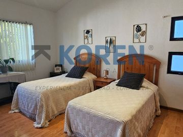 CASA EN VENTA EN PRIVADA EN VILLAS DE IRAPUATO
