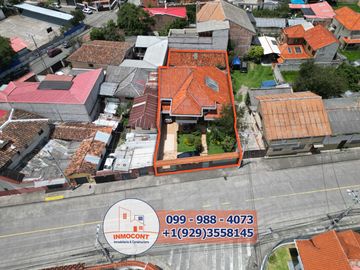 CASA EN VENTA DE 6 DORMITORIOS, Sector Av. Primero de Mayo C1467