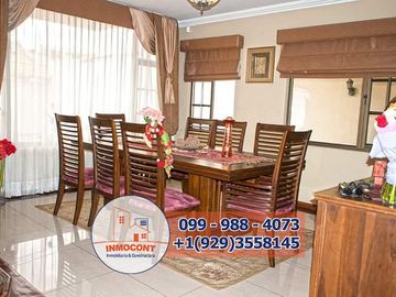 CASA EN VENTA DE 6 DORMITORIOS, Sector Av. Primero de Mayo C1467