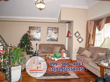 CASA EN VENTA DE 6 DORMITORIOS, Sector Av. Primero de Mayo C1467