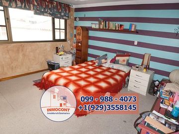 CASA EN VENTA DE 6 DORMITORIOS, Sector Av. Primero de Mayo C1467