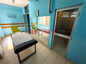 Se Vende Edificio Implementado Para El Giro De Negocio: Bienestar Y Salud