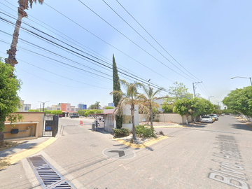 CASA EN REMATE EN FRACC. HACIENDA LA GLORIA 10:30 HRS., 27-MZO-25