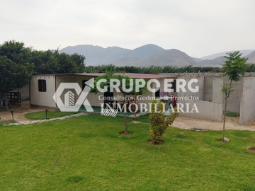 Casa de Campo con Amplio Terreno en Venta en Pachacamac de 1,764 m²