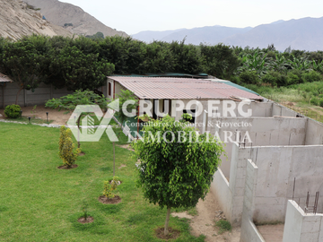 Casa de Campo con Amplio Terreno en Venta en Pachacamac de 1,764 m²