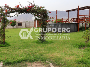 Casa de Campo con Amplio Terreno en Venta en Pachacamac de 1,764 m²