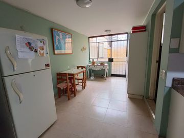 Vista y Salida Directa a Parque, Espacios Amplios y Abiertos, Jardín Encantador