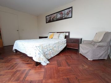 Vista y Salida Directa a Parque, Espacios Amplios y Abiertos, Jardín Encantador