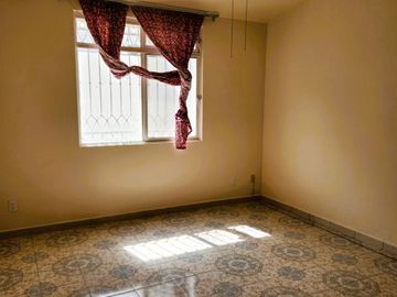 CASA EN VENTA EN RESIDENCIAL ITALIA CERCA DE LA UAQ