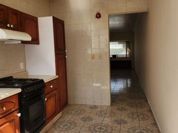 CASA EN VENTA EN RESIDENCIAL ITALIA CERCA DE LA UAQ