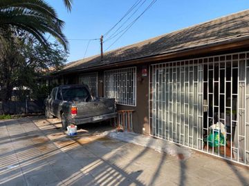 ¡OPORTUNIDAD!!!! CASA COMERCIAL EN LA COMUNA DE LA REINA