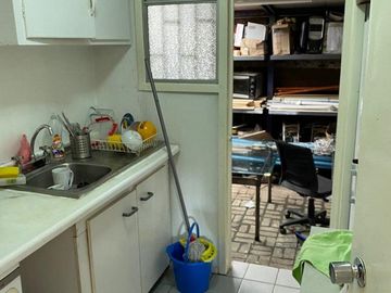 ¡OPORTUNIDAD!!!! CASA COMERCIAL EN LA COMUNA DE LA REINA