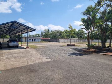 RUMAH MEWAH 2 LANTAI DENGAN TANAH YANG SANGAT LUAS DI PURWOREJO