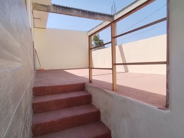 CASA ECONOMICA EN COL VIVEROS DE LA LOMA $795,000