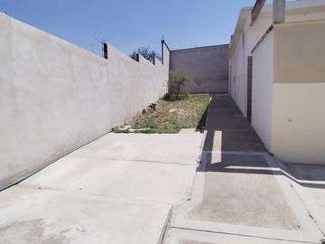 CASA ECONOMICA EN COL VIVEROS DE LA LOMA $795,000