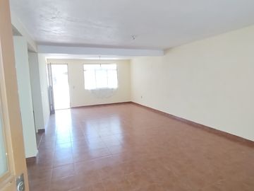 CASA ECONOMICA EN COL VIVEROS DE LA LOMA $795,000