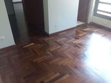 ALQUILER DE CASA 2 PISOS FRENTE PARQUE-URB.LA VIRREYNA- SURCO