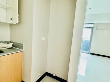 MANHATTAN HEIGHTS 1BR with Balcony For Sale For as Low of 18K Monthly
