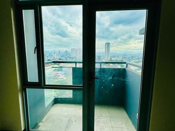 MANHATTAN HEIGHTS 1BR with Balcony For Sale For as Low of 18K Monthly