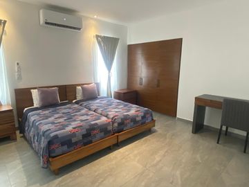 Casa en venta con 3 recamaras y alberca en Lagos del Sol  Cancun