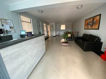 ¡OCASIÓN Perfecta! Impecable Departamento en Privilegiada Zona de Valle Hermoso