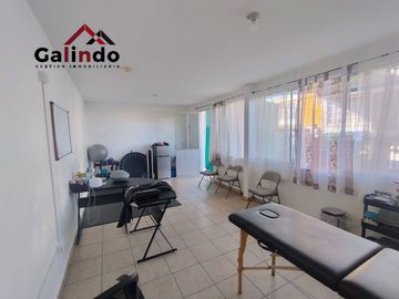 VENTA DE CASA USADA CERCA AV PIPILA, COCHERA 3 AUTOS, 3 RECAMARAS, CUARTO DE SERVICIO