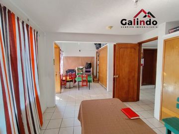 VENTA DE CASA USADA CERCA AV PIPILA, COCHERA 3 AUTOS, 3 RECAMARAS, CUARTO DE SERVICIO