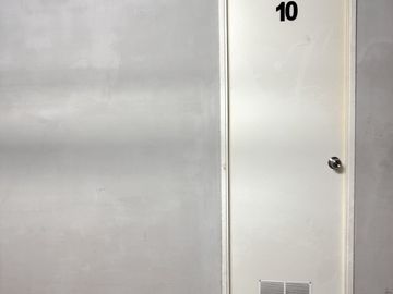 VENTA DE ESPACIOSO ESTACIONAMIENTO + DEPÓSITO INDEPENDIENTE || URB. LA CALERA - SURQUILLO