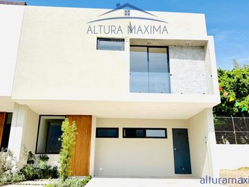 Casa Nueva en Venta Levana Residencial Av Inglaterra Zapopan