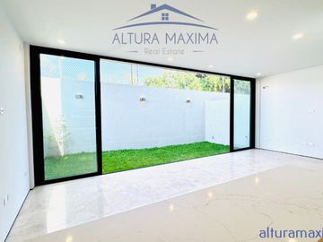 Casa Nueva en Venta Levana Residencial Av Inglaterra Zapopan
