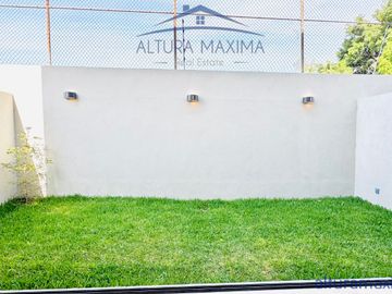 Casa Nueva en Venta Levana Residencial Av Inglaterra Zapopan