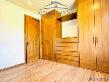 Casa Nueva en Venta Levana Residencial Av Inglaterra Zapopan