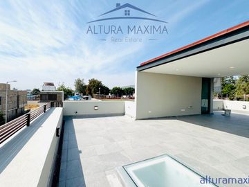 Casa Nueva en Venta Levana Residencial Av Inglaterra Zapopan