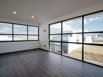 VENTA DE CASA NUEVA RESIDENCIAL EN LOMAS DE ANGELOPOLIS III, PUEBLA GRAN RESERVA