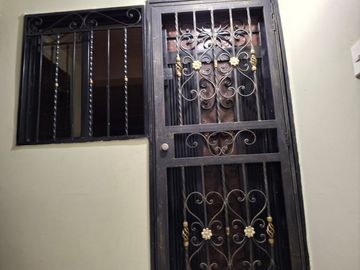VENDO APARTA- ESTUDIO DE SEGUNDO PISO, BIEN BARATO, EN BARBOSA ANTIOQUIA.