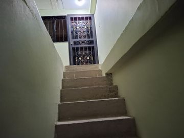 VENDO APARTA- ESTUDIO DE SEGUNDO PISO, BIEN BARATO, EN BARBOSA ANTIOQUIA.