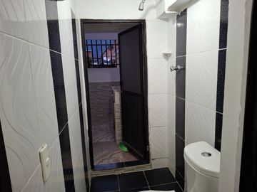 VENDO APARTA- ESTUDIO DE SEGUNDO PISO, BIEN BARATO, EN BARBOSA ANTIOQUIA.