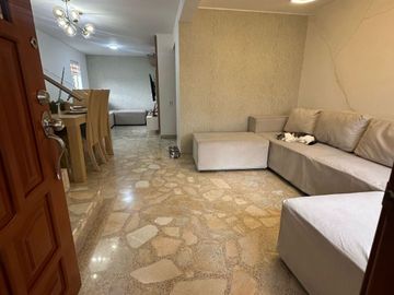 VENDO CASA ESQUINERA EN CONJUNTO TESORO DEL CACIQUE EN BUCARAMANGA