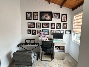 VENDO CASA ESQUINERA EN CONJUNTO TESORO DEL CACIQUE EN BUCARAMANGA