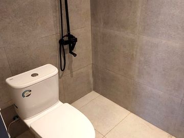 Rumah 2 Lantai Scandinavian dekat Jalan Besi Jangkang