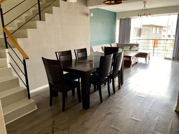 VENTA DE DEPARTAMENTO DUPLEX 4TO PISO URB. SANTA EDELMIRA