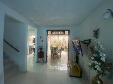 Venta de hermosa casa en Quintas de las Américas