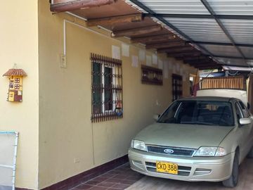 Venta de casa grande en Amaime Palmira