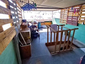 Se vende casa en sector Oriente de Iquique