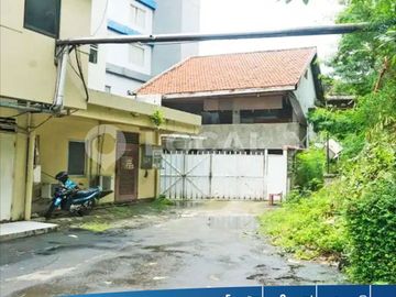 Rumah Cikini Raya Menteng, Jakarta Pusat