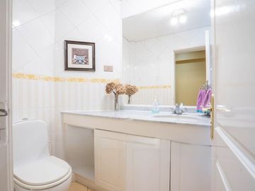 BROKER BOSQUES IMPECABLE 5D-4B-SE-DEPENDENCIAS- PATIO