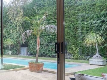 BROKER BOSQUES IMPECABLE 5D-4B-SE-DEPENDENCIAS- PATIO