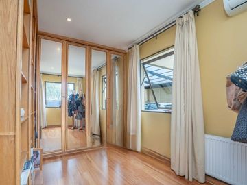 BROKER BOSQUES IMPECABLE 5D-4B-SE-DEPENDENCIAS- PATIO