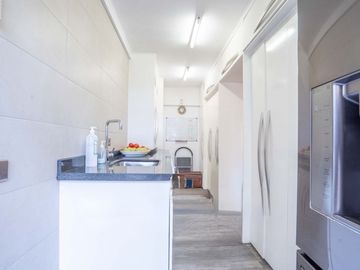 BROKER BOSQUES IMPECABLE 5D-4B-SE-DEPENDENCIAS- PATIO